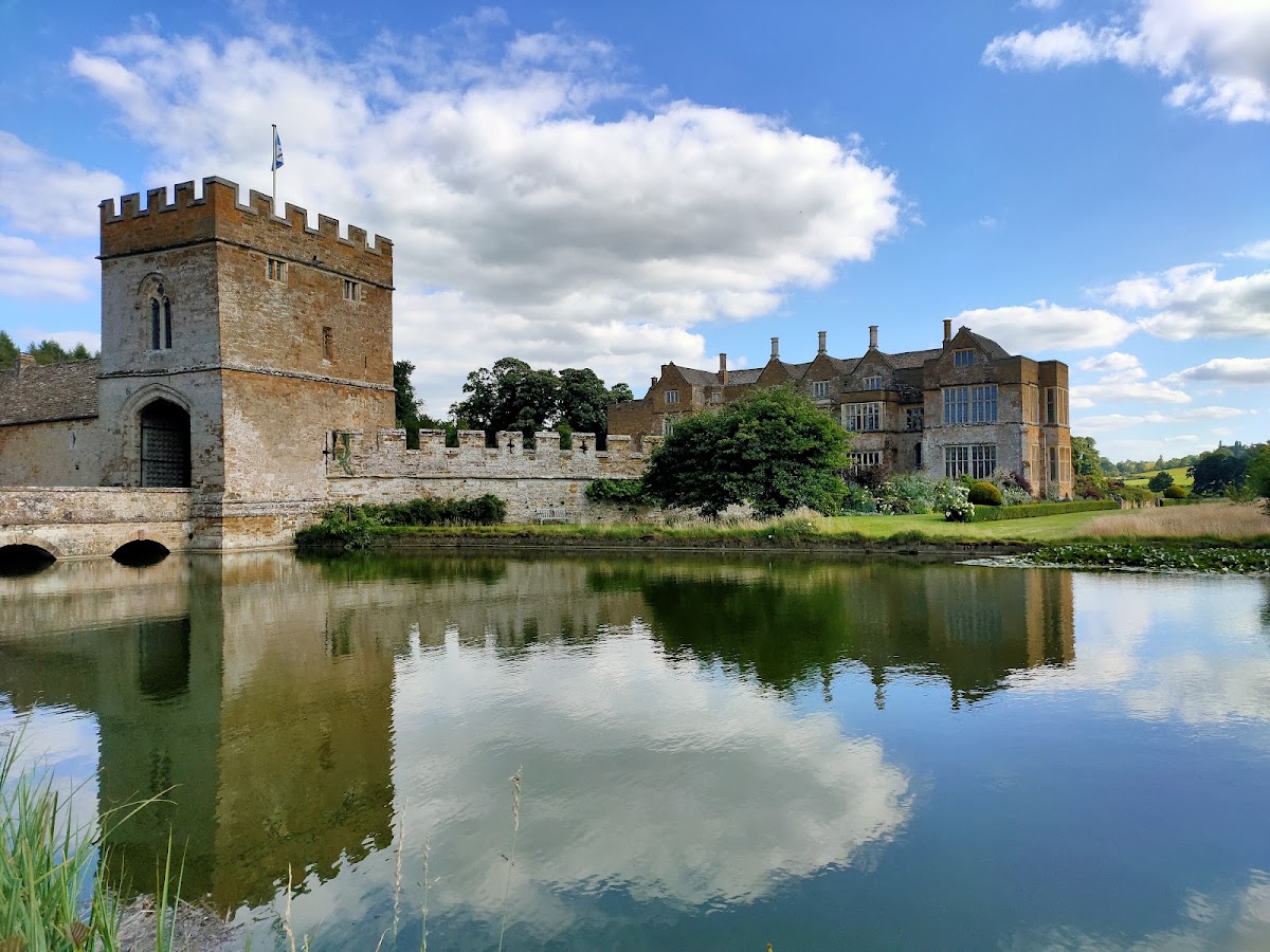 Broughton Castle, further view