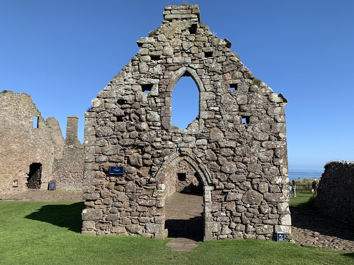 Dunnottar Castle, further view