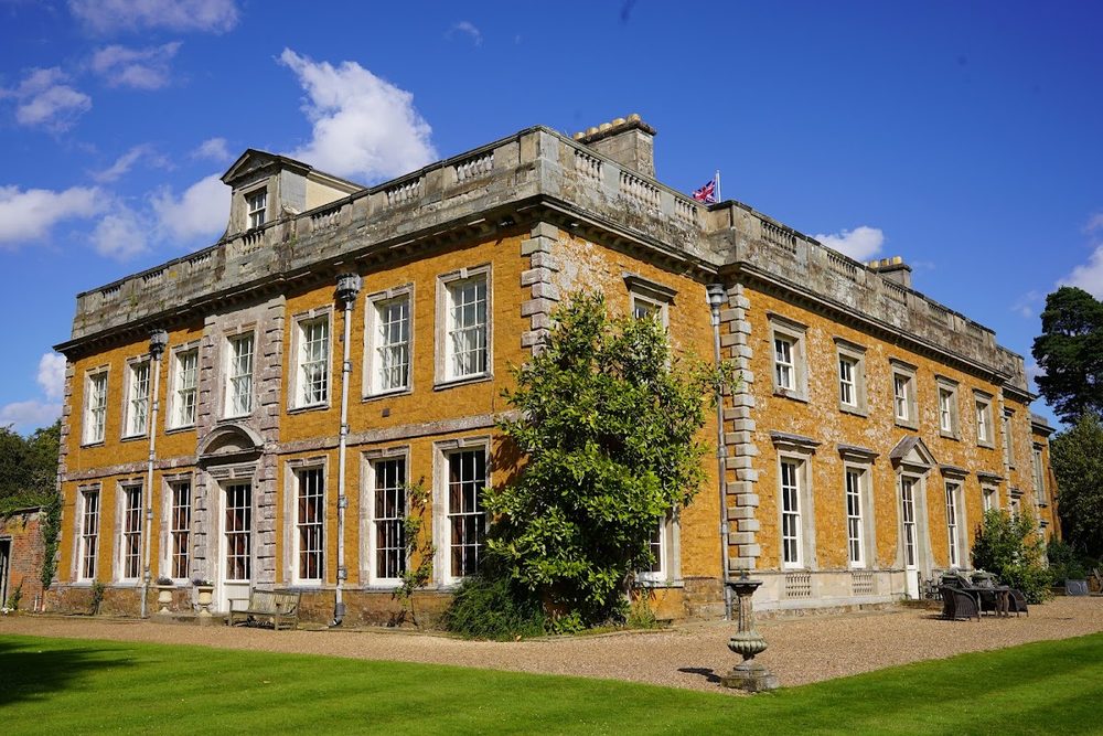 Farnborough Hall