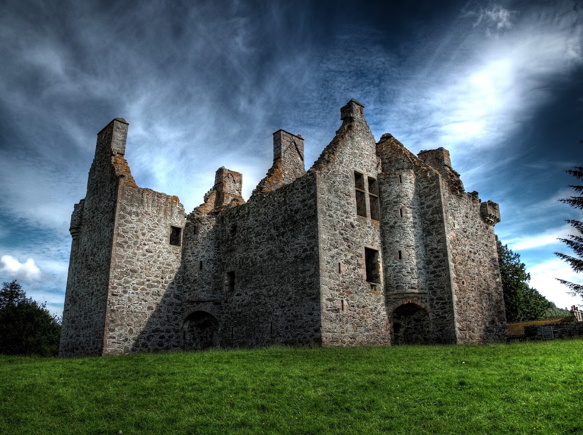 Glenbuchat Castle
