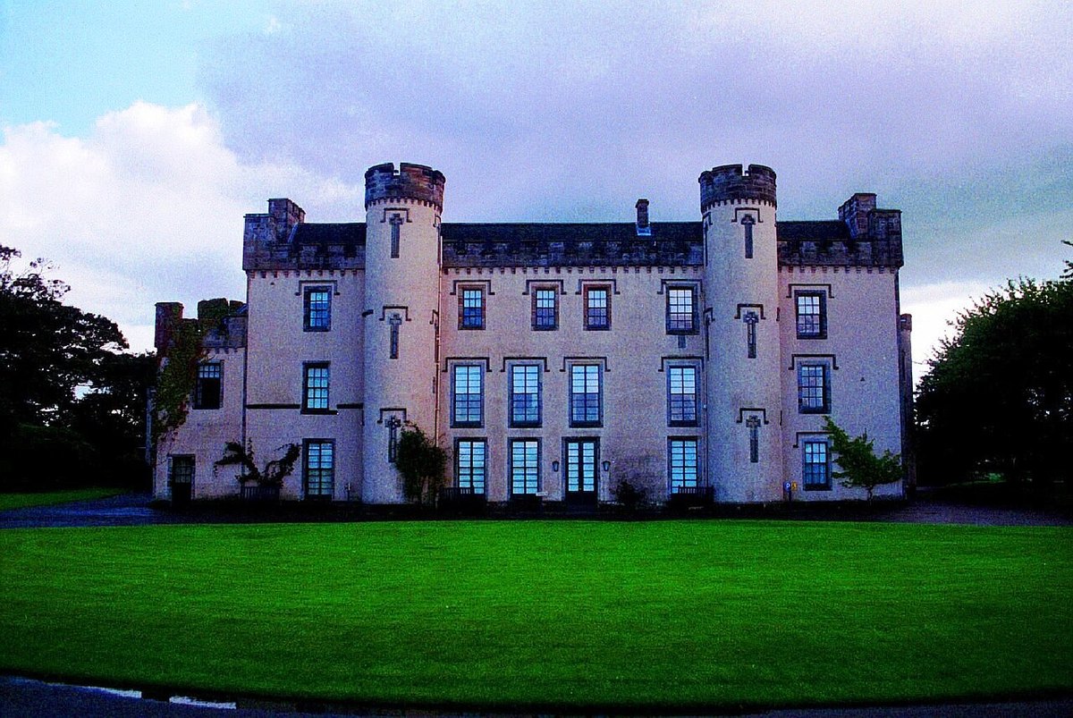 House of the Binns, further view