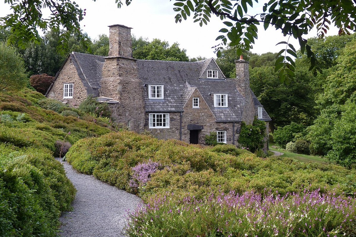 Stoneywell, further view