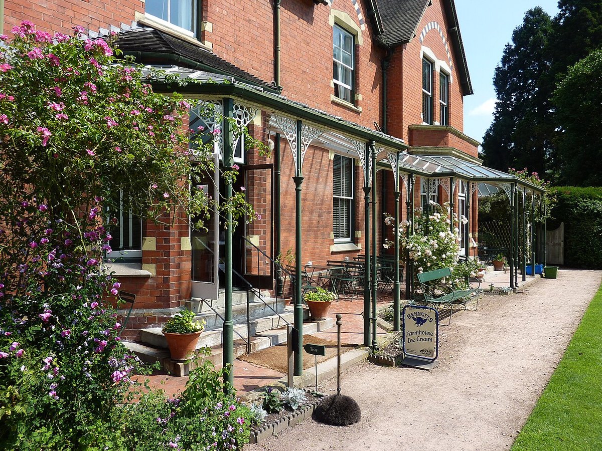 Sunnycroft, further view