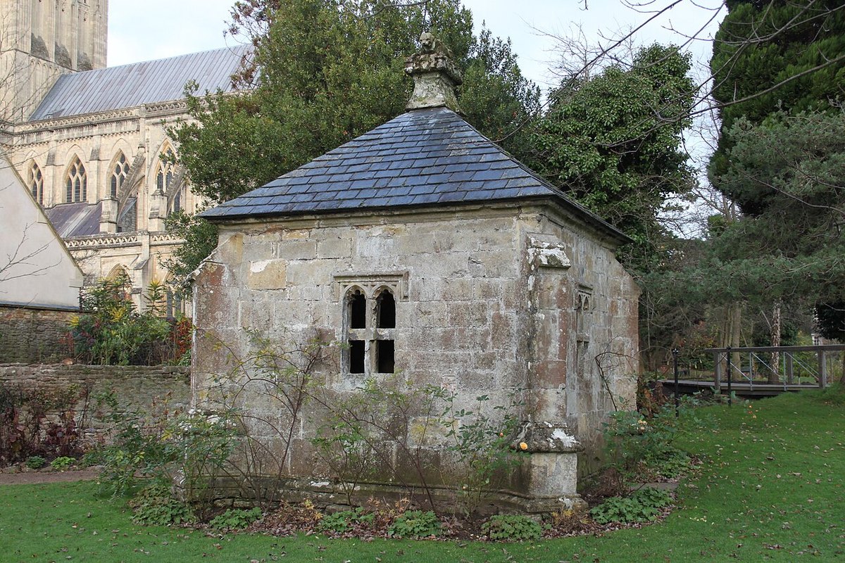 The Bishop's Palace, Wells, further view